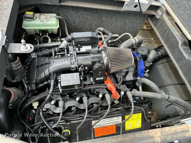 image for item OG9295 2020 Sanger V237  boat