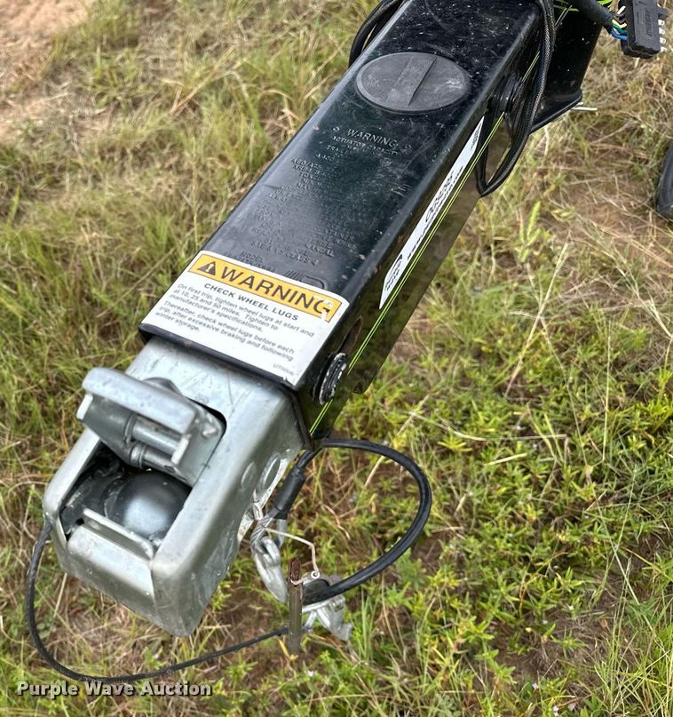 image for item OG9295 2020 Sanger V237  boat