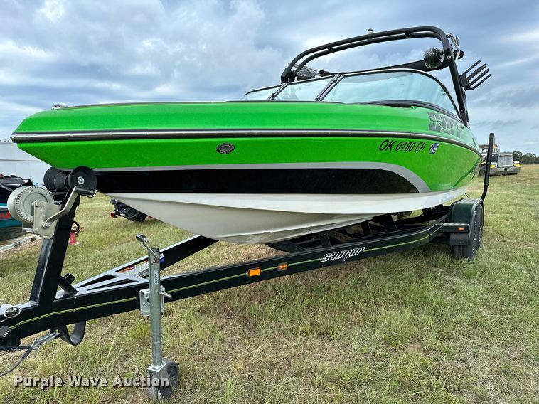 image for item OG9295 2020 Sanger V237  boat