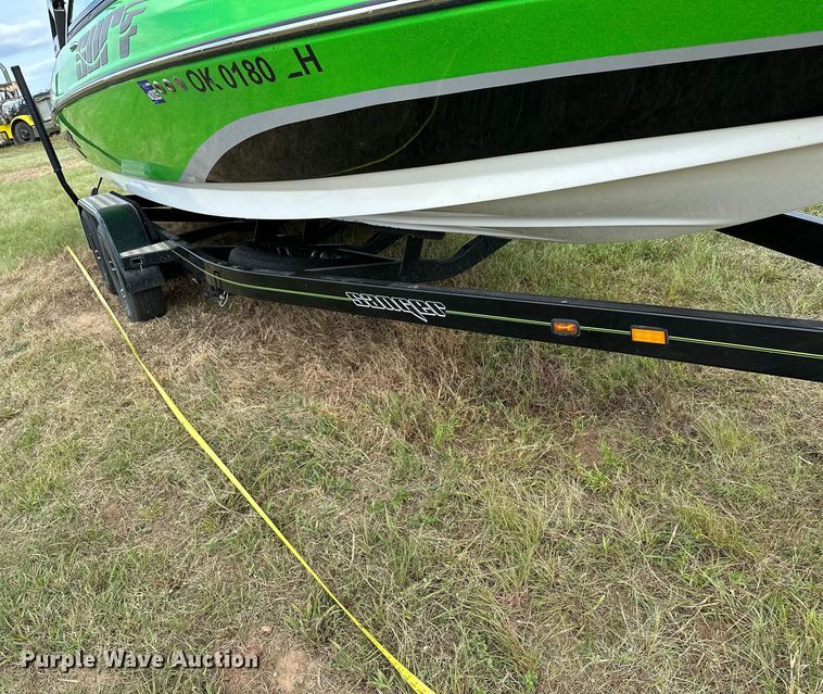 image for item OG9295 2020 Sanger V237  boat