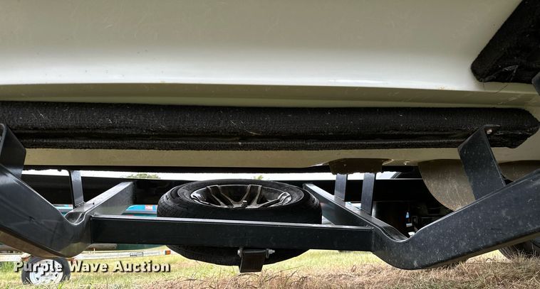 image for item OG9295 2020 Sanger V237  boat