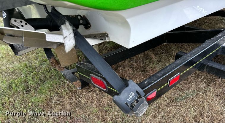 image for item OG9295 2020 Sanger V237  boat