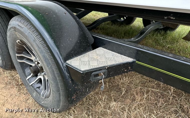 image for item OG9295 2020 Sanger V237  boat