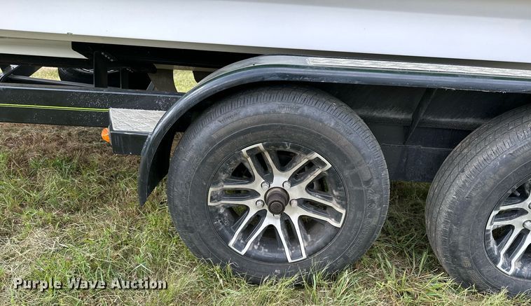 image for item OG9295 2020 Sanger V237  boat