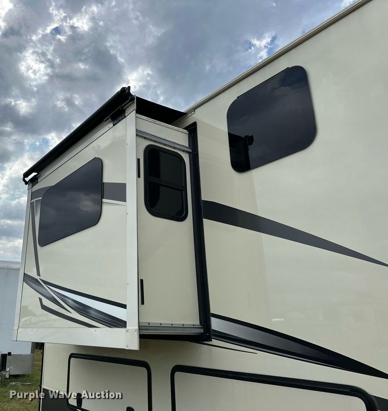 image for item OG9296 2022 Vanleigh Vilano  RV