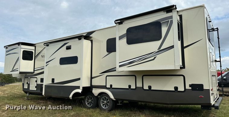 image for item OG9296 2022 Vanleigh Vilano  RV