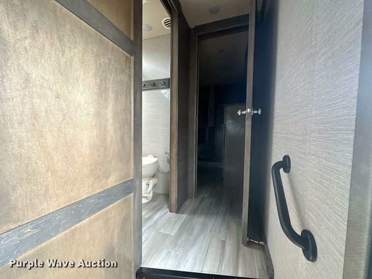 image for item OG9296 2022 Vanleigh Vilano  RV