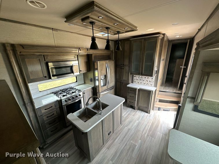 image for item OG9296 2022 Vanleigh Vilano  RV