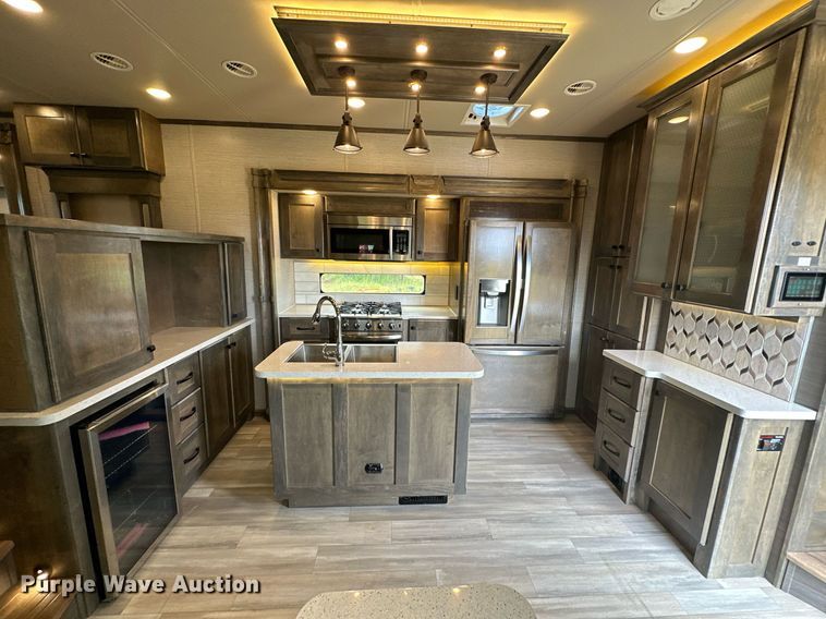 image for item OG9296 2022 Vanleigh Vilano  RV