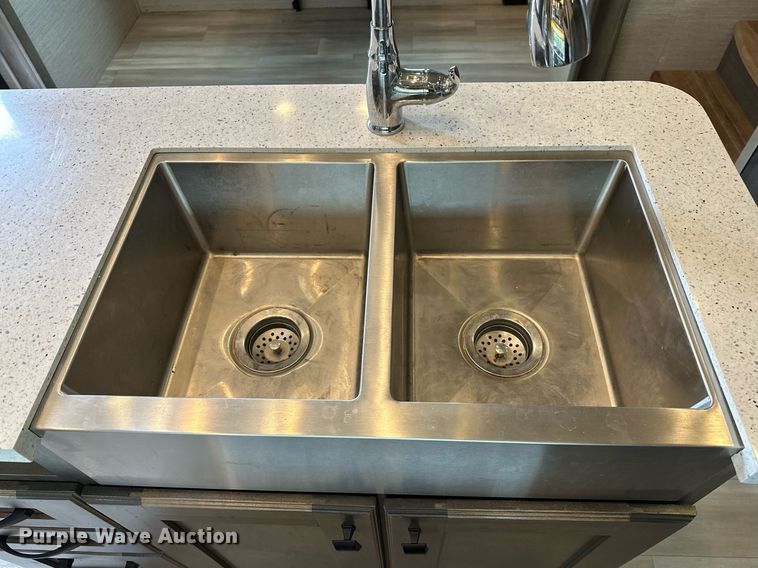 image for item OG9296 2022 Vanleigh Vilano  RV