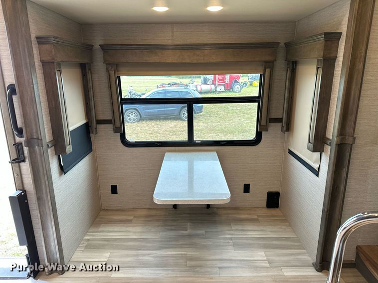 image for item OG9296 2022 Vanleigh Vilano  RV