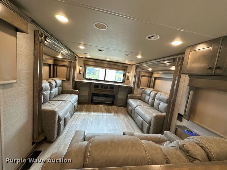 image for item OG9296 2022 Vanleigh Vilano  RV