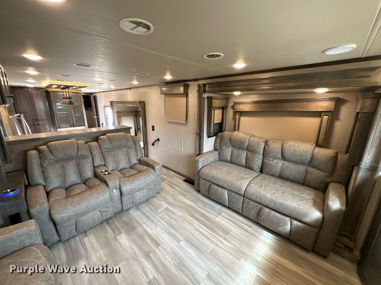 image for item OG9296 2022 Vanleigh Vilano  RV