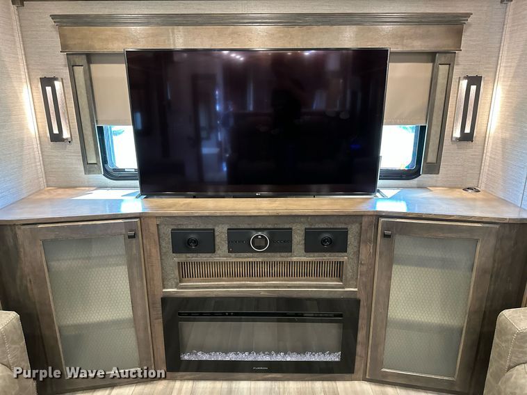 image for item OG9296 2022 Vanleigh Vilano  RV