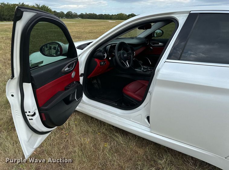 image for item OG9297 2018 Alfa Romeo Giulia