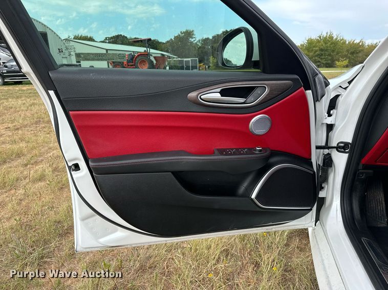 image for item OG9297 2018 Alfa Romeo Giulia