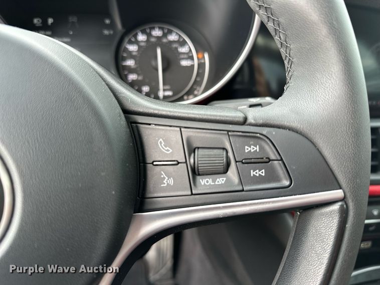 image for item OG9297 2018 Alfa Romeo Giulia