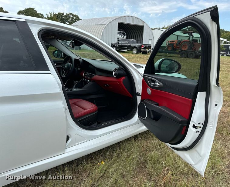 image for item OG9297 2018 Alfa Romeo Giulia