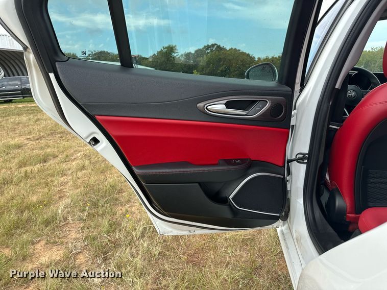 image for item OG9297 2018 Alfa Romeo Giulia