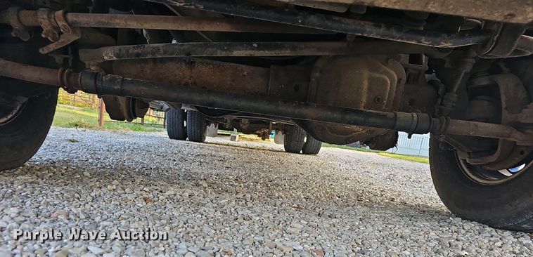 image for item OG9420 2011 Ford F350 Super Duty  Crew Cab flatbed truck