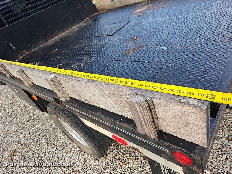 image for item OG9420 2011 Ford F350 Super Duty  Crew Cab flatbed truck