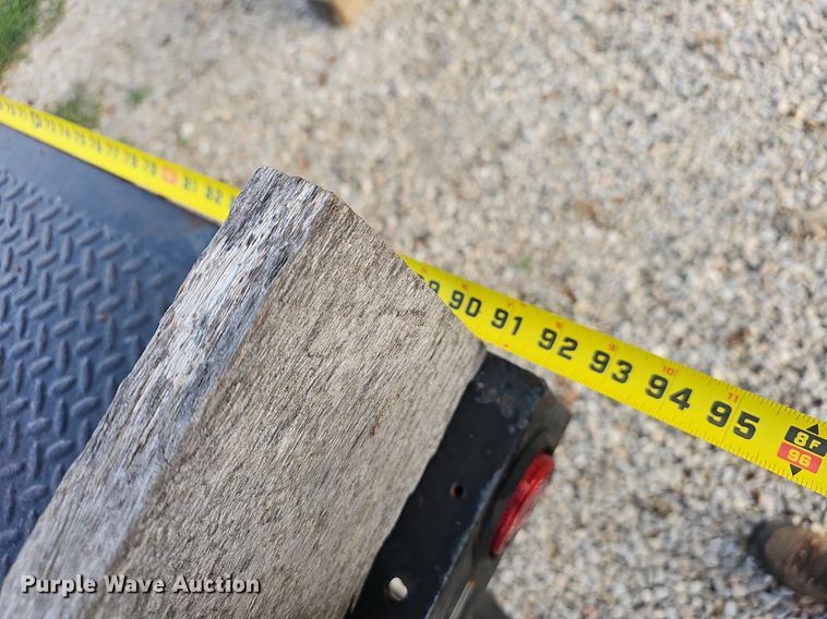 image for item OG9420 2011 Ford F350 Super Duty  Crew Cab flatbed truck