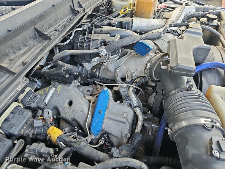 image for item OG9420 2011 Ford F350 Super Duty  Crew Cab flatbed truck