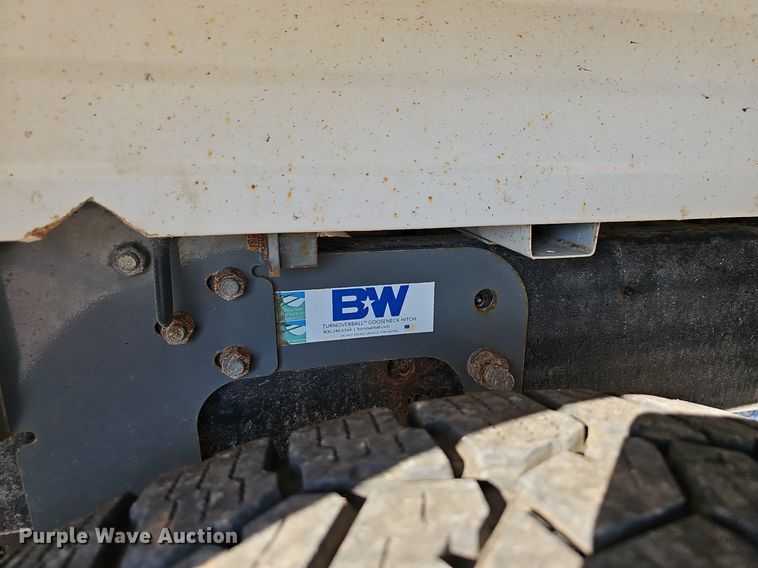 image for item OG9454 2004 Chevrolet Silverado 2500HD  pickup truck