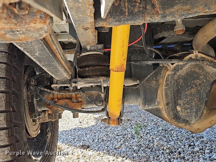 image for item OG9454 2004 Chevrolet Silverado 2500HD  pickup truck