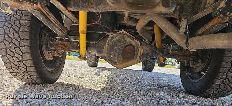 image for item OG9454 2004 Chevrolet Silverado 2500HD  pickup truck