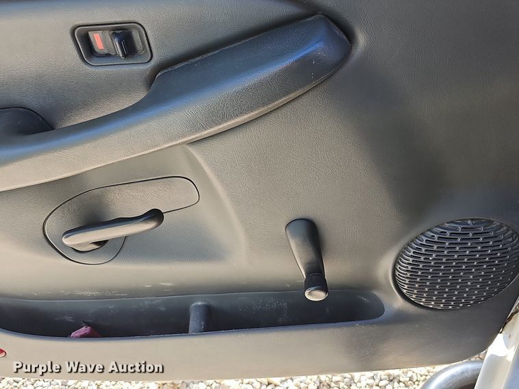 image for item OG9454 2004 Chevrolet Silverado 2500HD  pickup truck