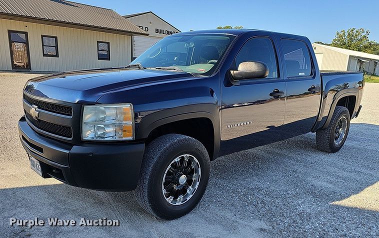 image for item OG9477 2011 Chevrolet Silverado 1500  Crew Cab pickup truck