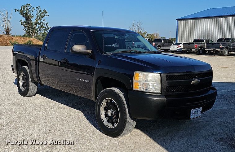 image for item OG9477 2011 Chevrolet Silverado 1500  Crew Cab pickup truck