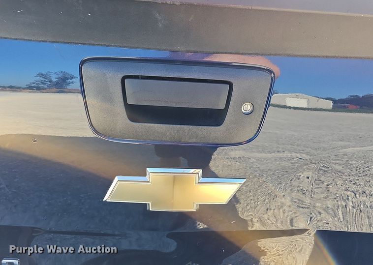 image for item OG9477 2011 Chevrolet Silverado 1500  Crew Cab pickup truck