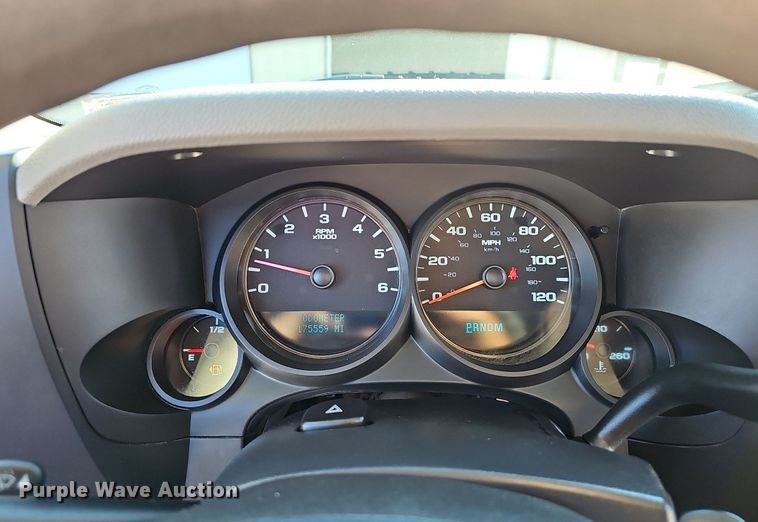 image for item OG9477 2011 Chevrolet Silverado 1500  Crew Cab pickup truck