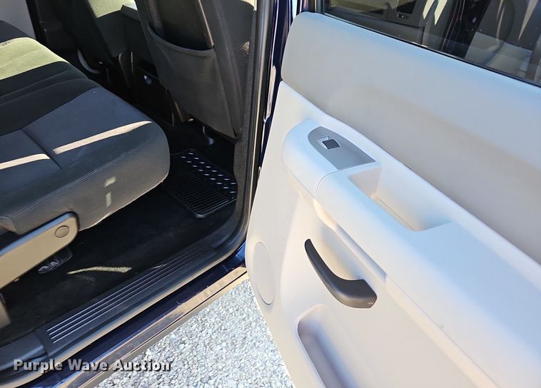 image for item OG9477 2011 Chevrolet Silverado 1500  Crew Cab pickup truck