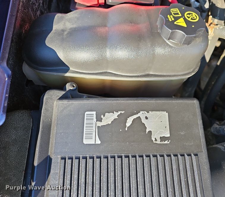 image for item OG9477 2011 Chevrolet Silverado 1500  Crew Cab pickup truck