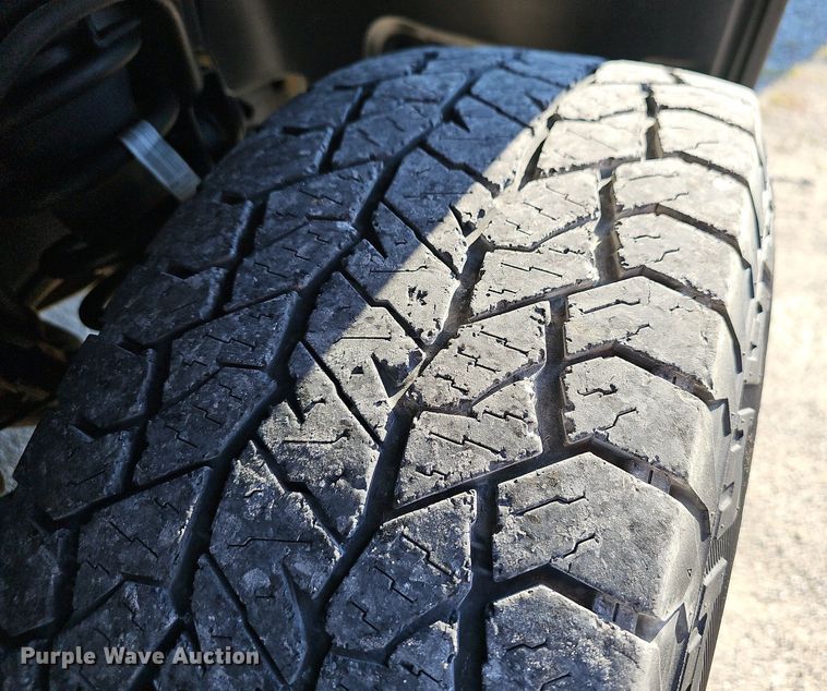 image for item OG9477 2011 Chevrolet Silverado 1500  Crew Cab pickup truck