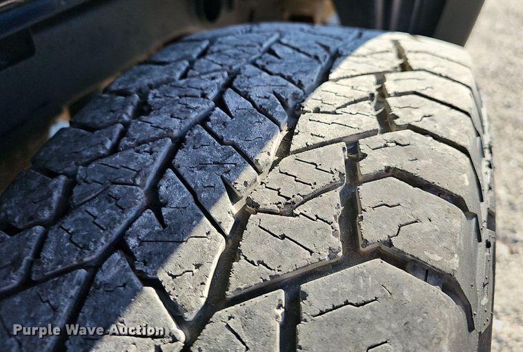 image for item OG9477 2011 Chevrolet Silverado 1500  Crew Cab pickup truck