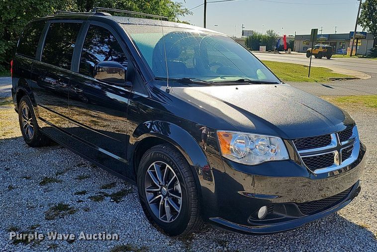 image for item OG9521 2017 Dodge Grand Caravan SXT  van