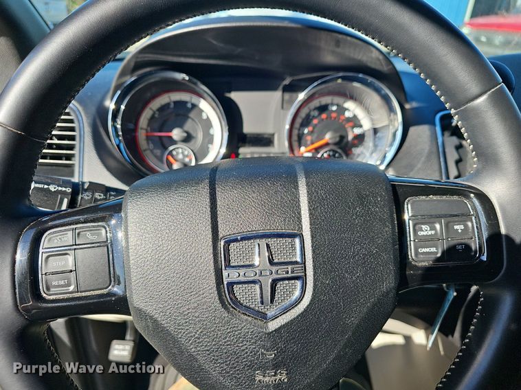 image for item OG9521 2017 Dodge Grand Caravan SXT  van