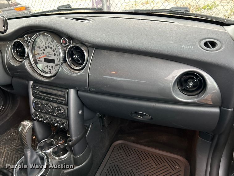 image for item OK9757 2005 Mini Cooper S