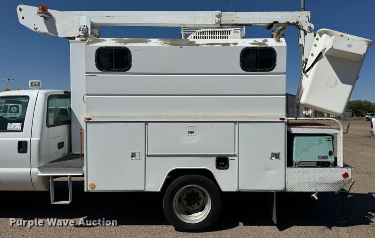 image for item DK2523 2003 Ford F450 Super Duty  fiber optic splicing truck