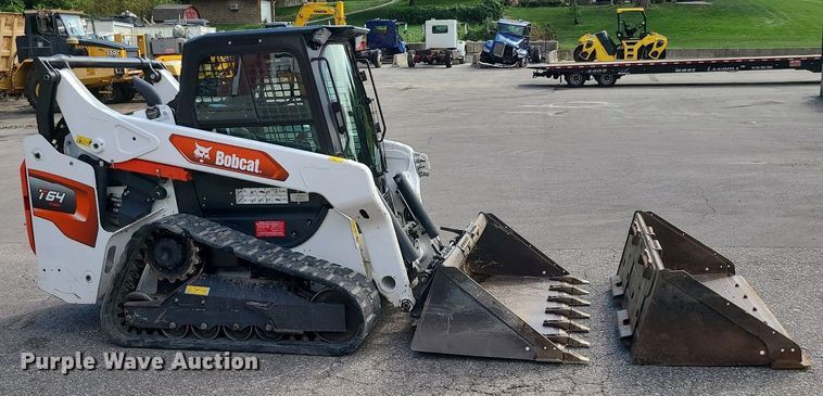 image for item DK4095 2020 Bobcat T64  tracked skid steer loader