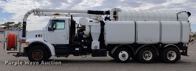 image for item DK8788 2000 Sterling LT  vacuum truck