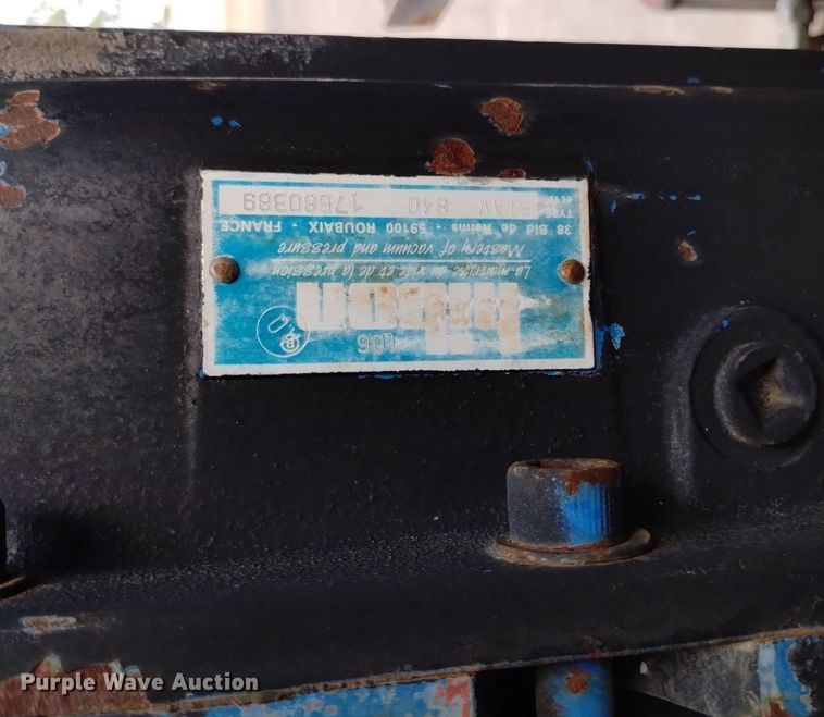 image for item DK8788 2000 Sterling LT  vacuum truck