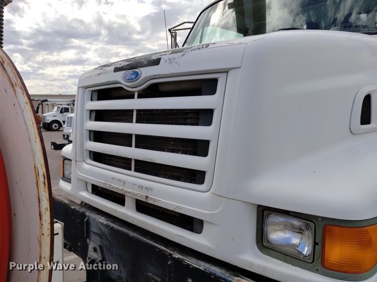 image for item DK8788 2000 Sterling LT  vacuum truck