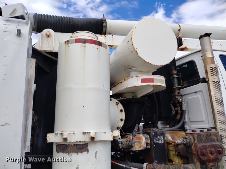 image for item DK8788 2000 Sterling LT  vacuum truck