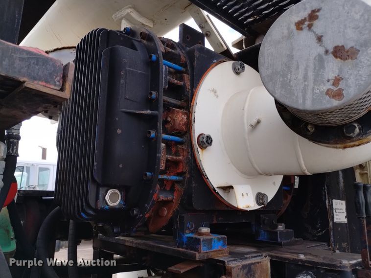 image for item DK8788 2000 Sterling LT  vacuum truck