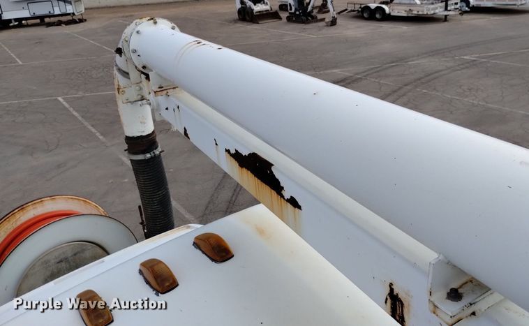 image for item DK8788 2000 Sterling LT  vacuum truck